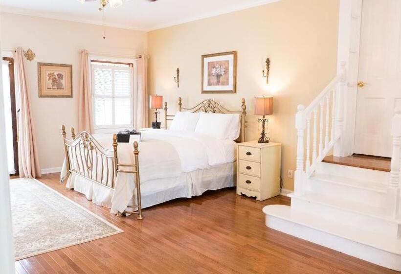 住宿加早餐  The Manor At Airmont