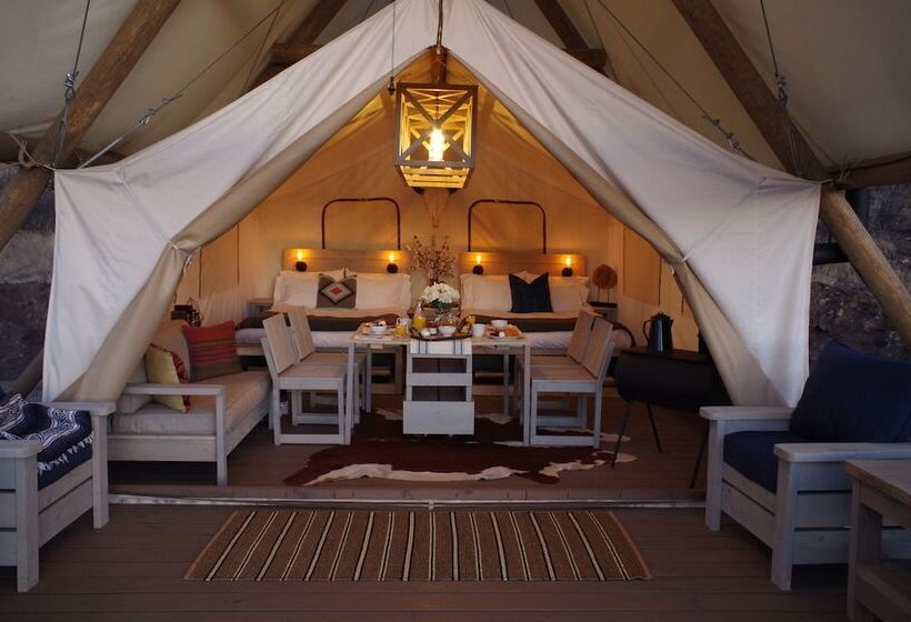 Отель Black Tree Resort