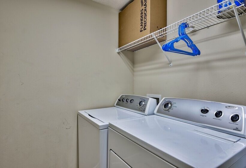 Отель Celadon: Unit 102 By Forehand Rentals