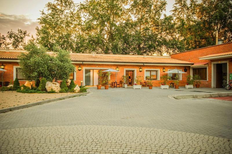 هتل Finca Valdobar