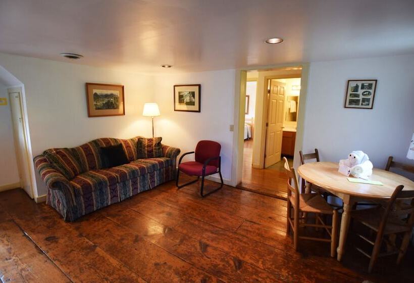 Отель Graves Mountain Farm & Lodges