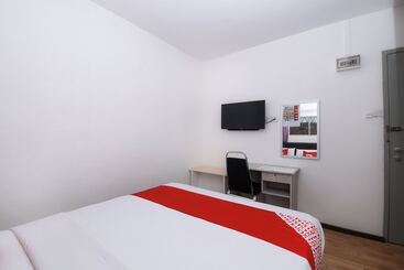 هتل Oyo 90089 N H Inn