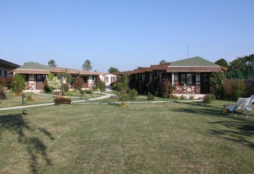 فندق Riva's Club