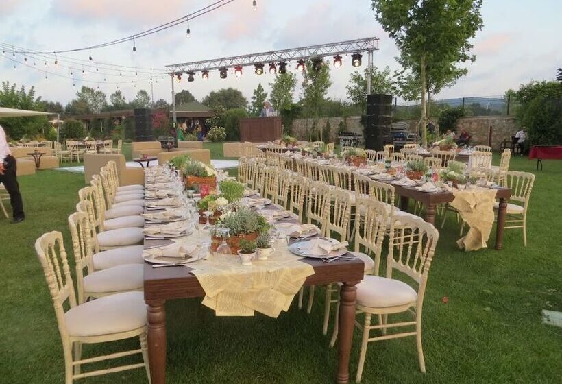 فندق Riva's Club