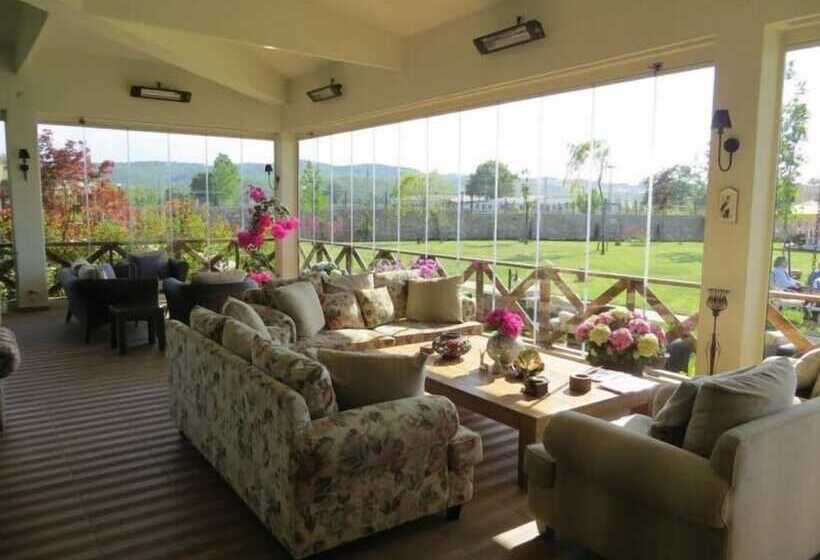 فندق Riva's Club