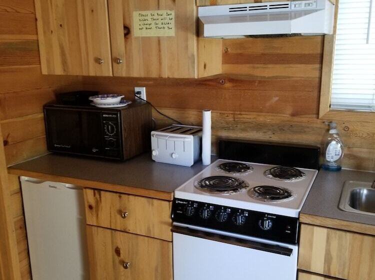 モーテル Sourdough Lodge