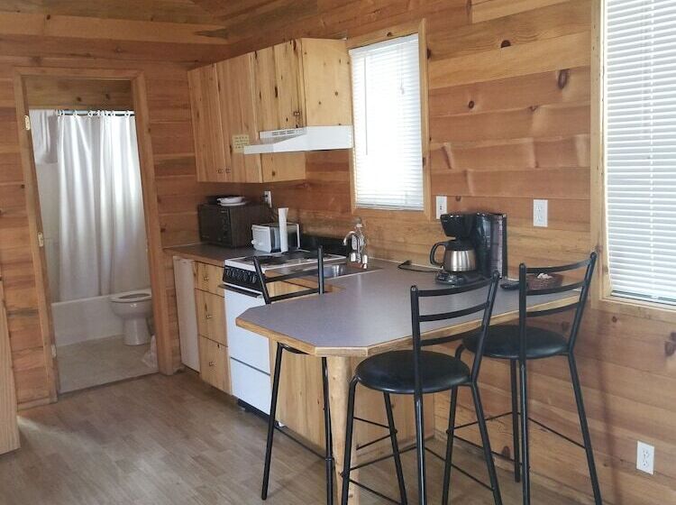 モーテル Sourdough Lodge