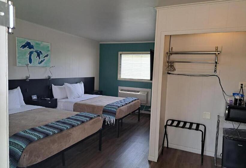 The Cedar Motel