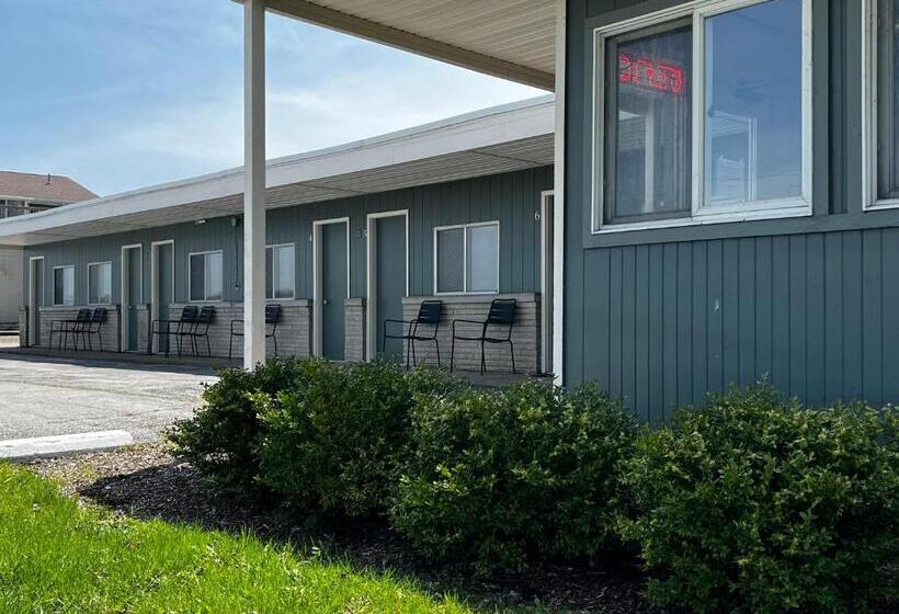 The Cedar Motel