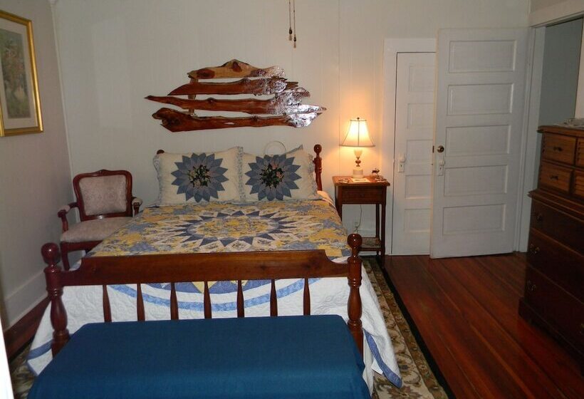 The Chandler House Bed And Breakfast