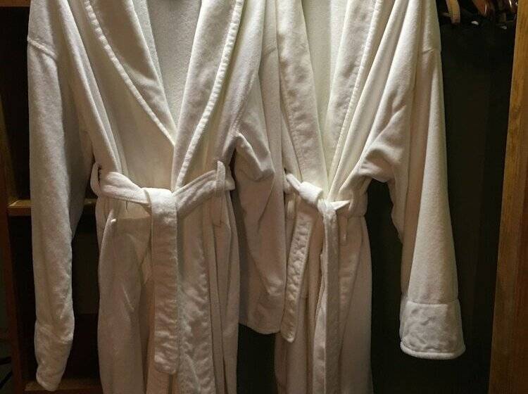 The Ebenezer House Bed & Breakfast