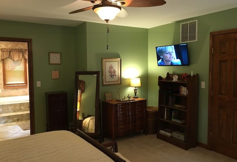 The Ebenezer House Bed & Breakfast