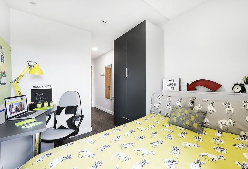 فندق صغير Austen House  Campus Accommodation