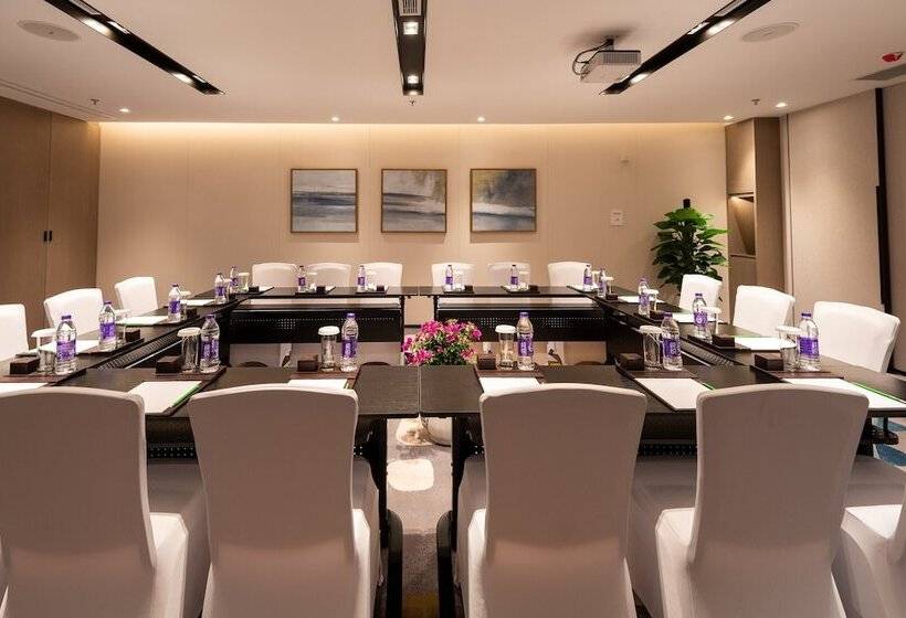 酒店 Holiday Inn Resort Maoshan Hot Spring, An Ihg