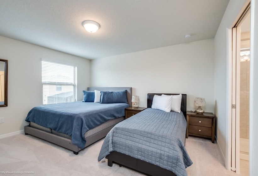 Misty Oak Circle Villa  Solterra