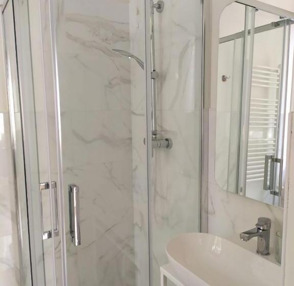 B&b Suite 44