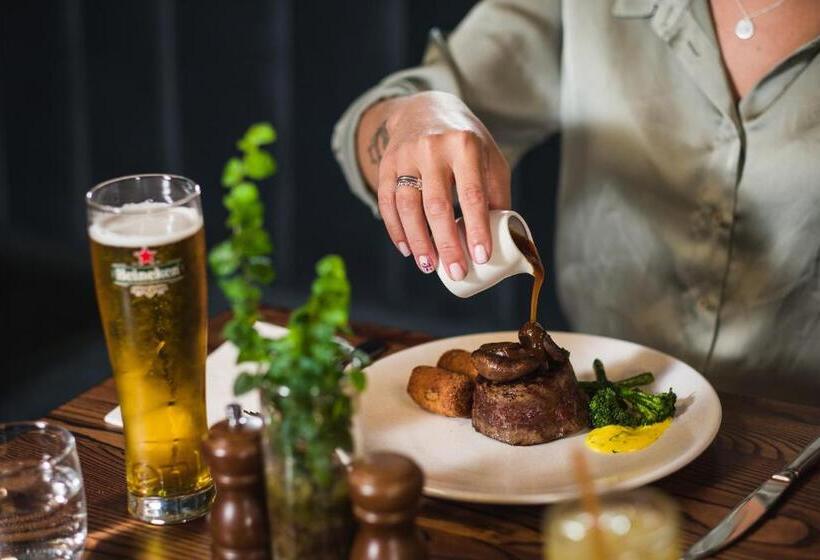 Carnmore Hotel Christchurch