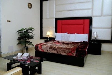 هتل Aarsh Palace