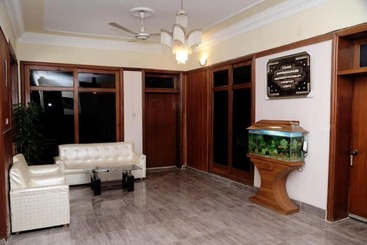 هتل Aarsh Palace
