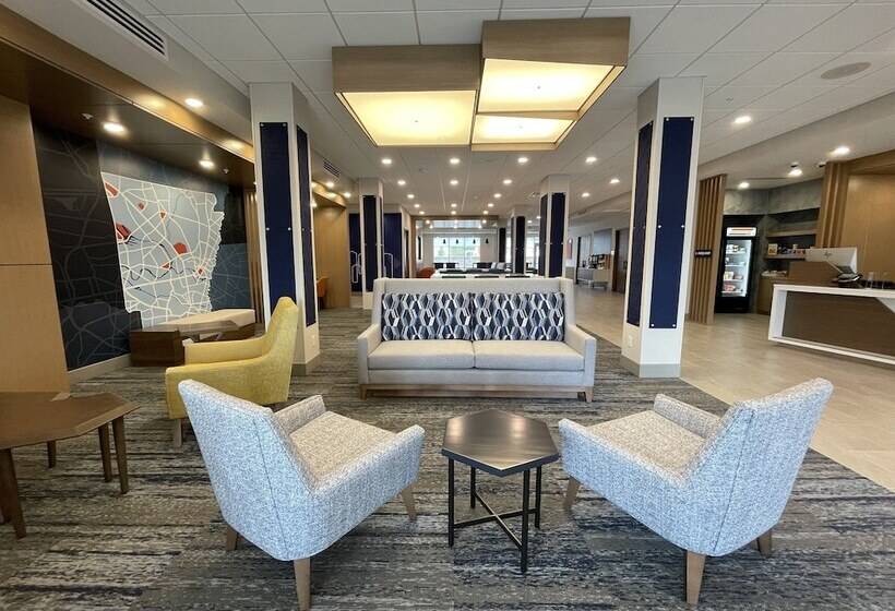 هتل Holiday Inn Express & Suites   Ft. Smith   Airport, An Ihg