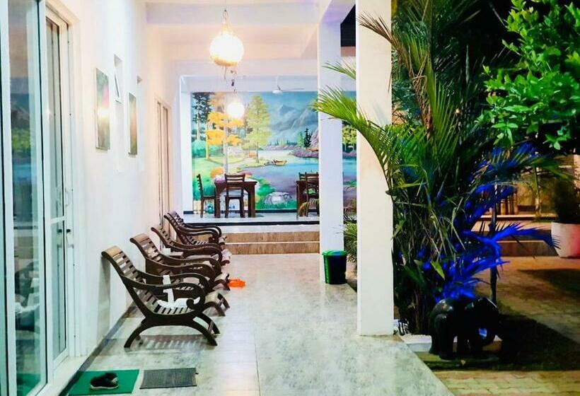 هتل Lotus Villa