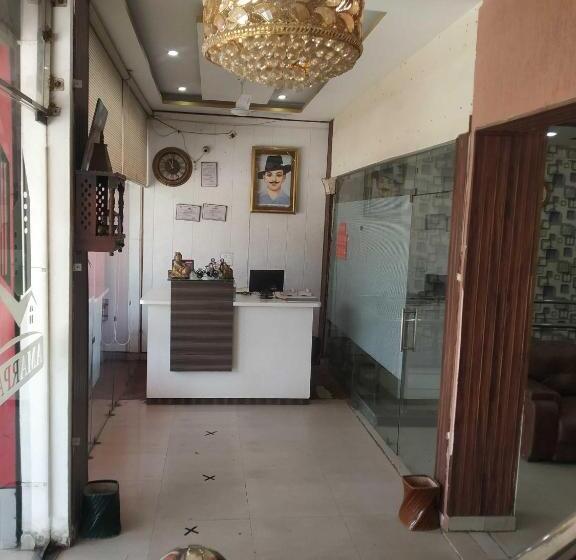 فندق Oyo 23101  Amarpali