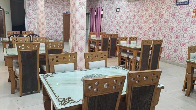 فندق Oyo 23101  Amarpali