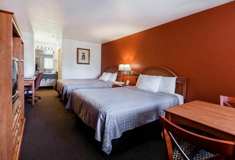 هتل Americas Best Value Airport Inn