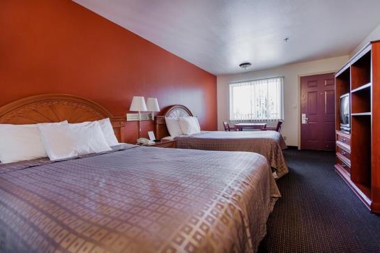 هتل Americas Best Value Airport Inn