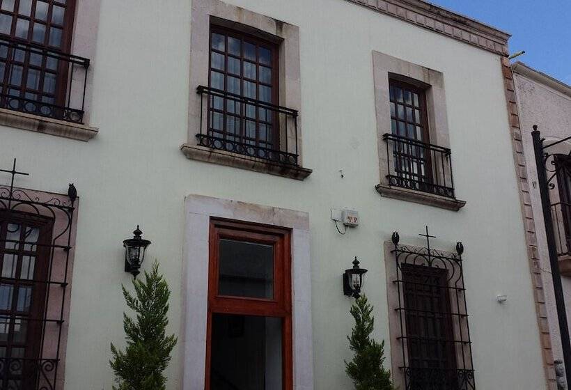 هتل Casa Torres
