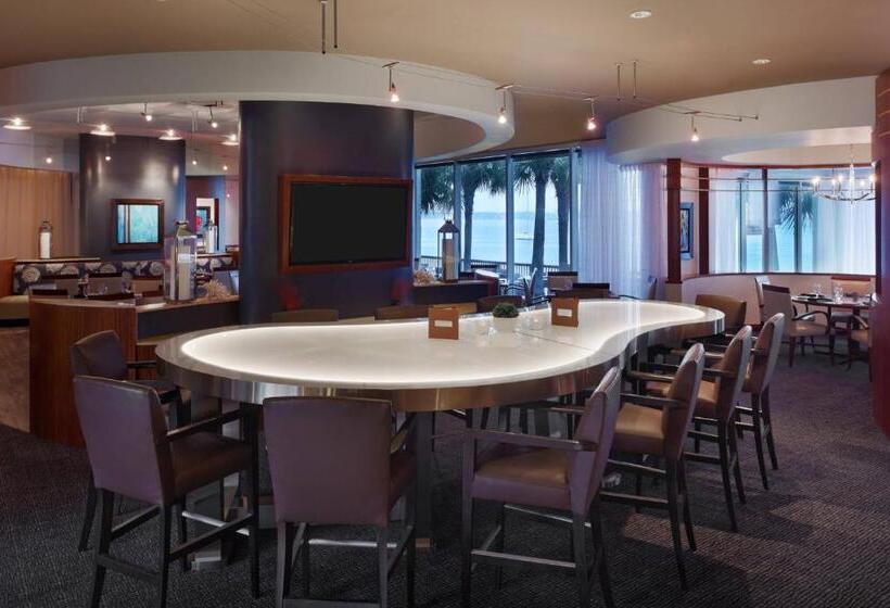 هتل Clearwater Beach Marriott Resort On Sand Key