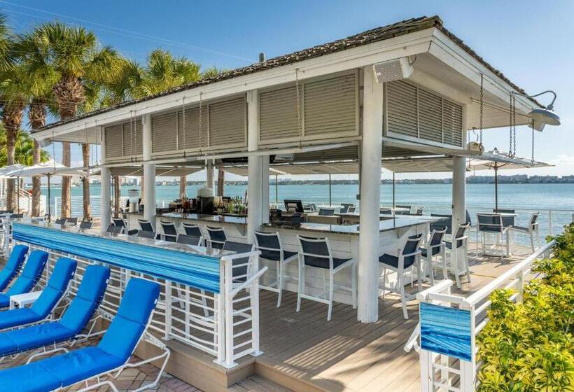 هتل Clearwater Beach Marriott Resort On Sand Key