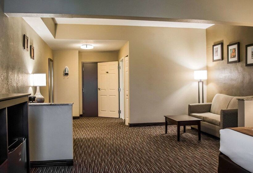 هتل Comfort Suites Clearwater  Dunedin