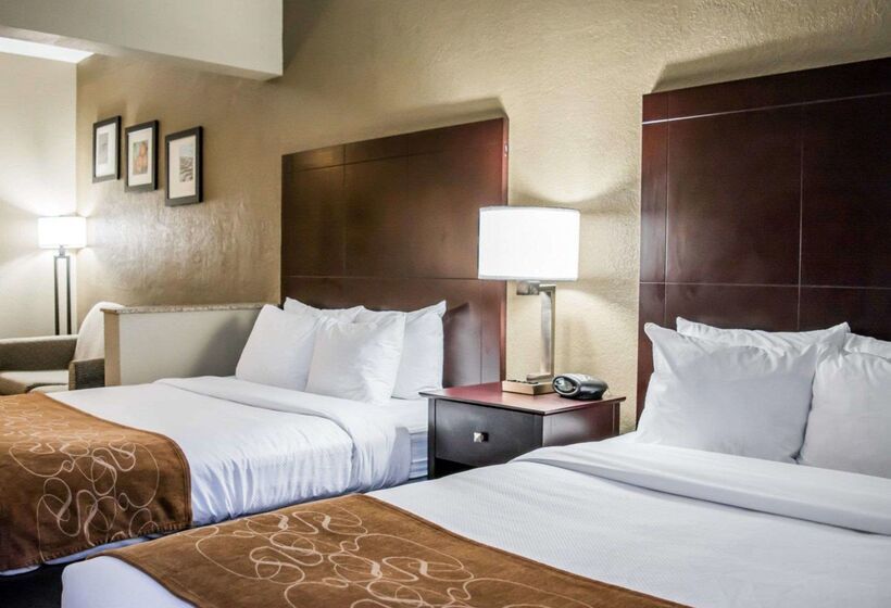 هتل Comfort Suites Clearwater  Dunedin