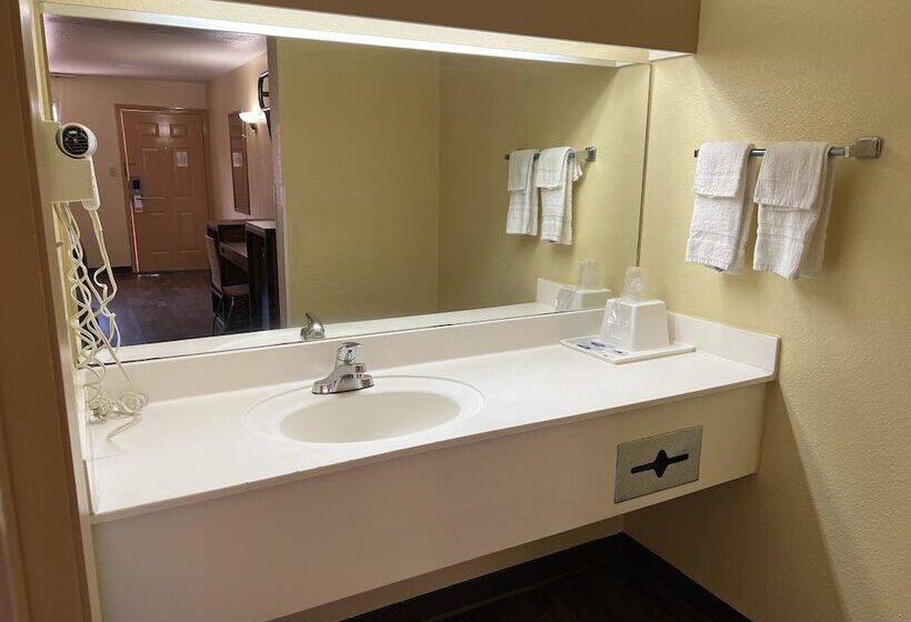 هتل Executive Inn & Suites Lackland Afb