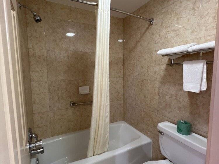 هتل Executive Inn & Suites Lackland Afb