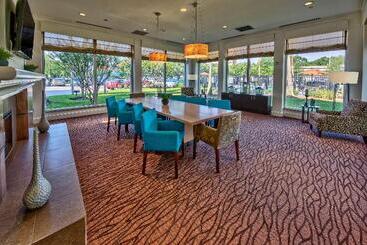 هتل Hilton Garden Inn Houston/bush Intercontinental Airport
