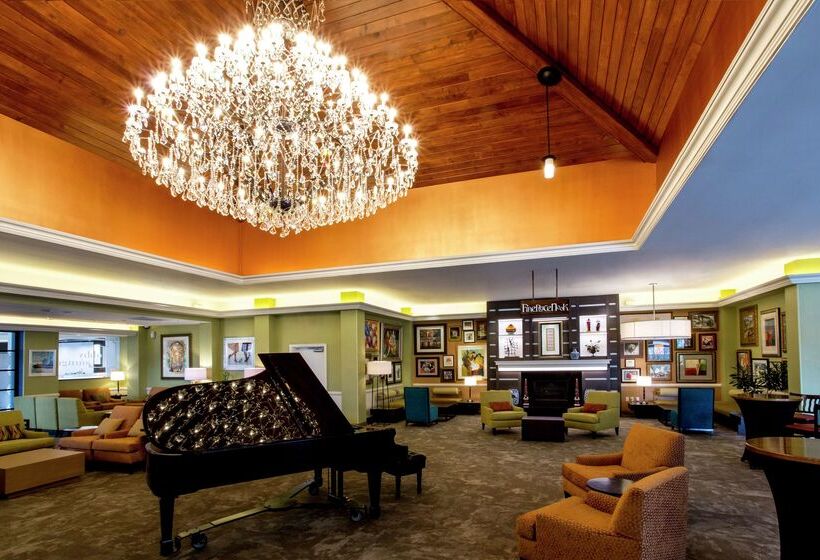 هتل Hilton Garden Inn New York / Staten Island
