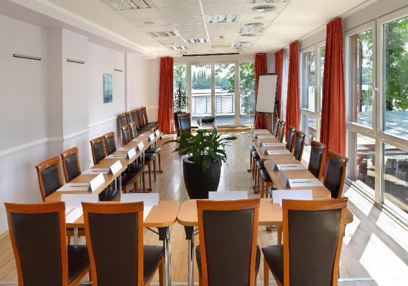 Fotos del hotel Holiday Beach Budapest Wellness  With Sauna Park:  14