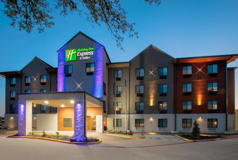 هتل Holiday Inn Express & Suites   Dallas Park Central Northeast, An Ihg