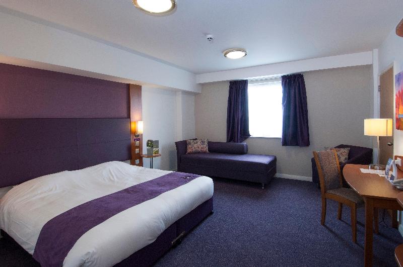 هتل Holiday Inn Express London Stansted Airport, An Ihg