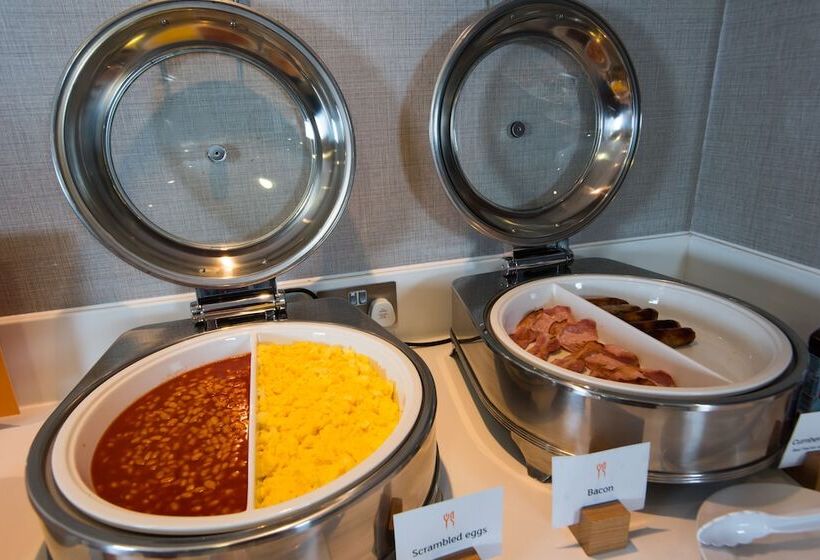 Fotos del hotel Holiday Inn Express London-wimbledon-south, An Ihg:  39