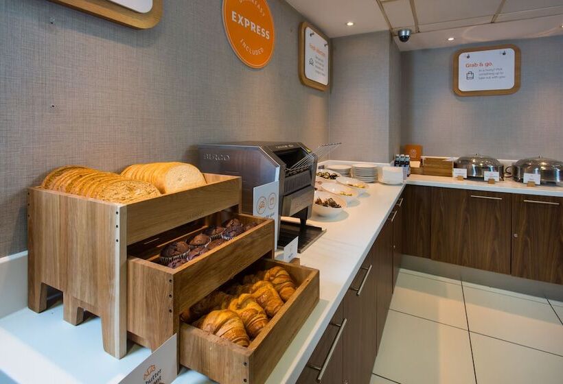 Fotos del hotel Holiday Inn Express London-wimbledon-south, An Ihg:  40