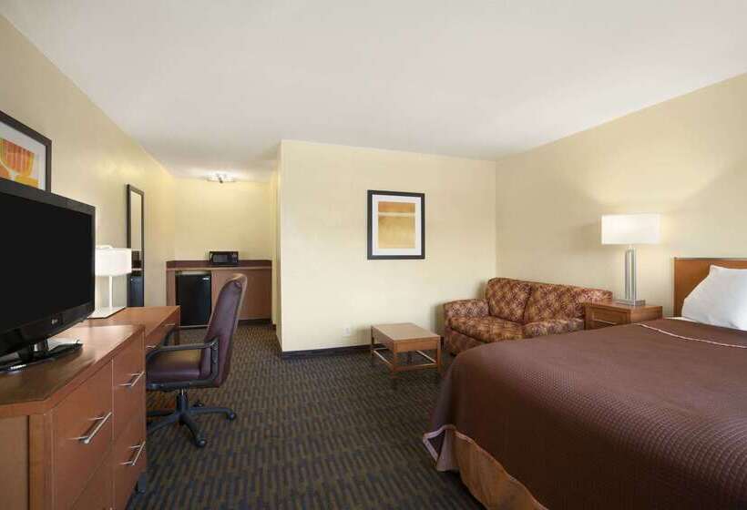 هتل Howard Johnson By Wyndham San Diego Sea World