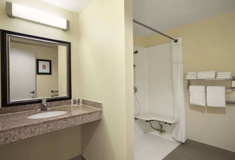 هتل Howard Johnson By Wyndham San Diego Sea World