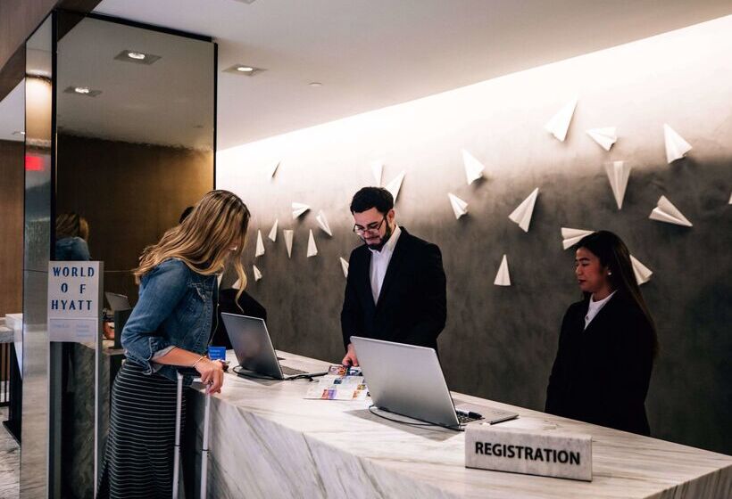 فندق Hyatt Regency Newport Beach West