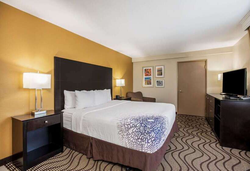 فندق La Quinta By Wyndham Carlsbad   Legoland Area
