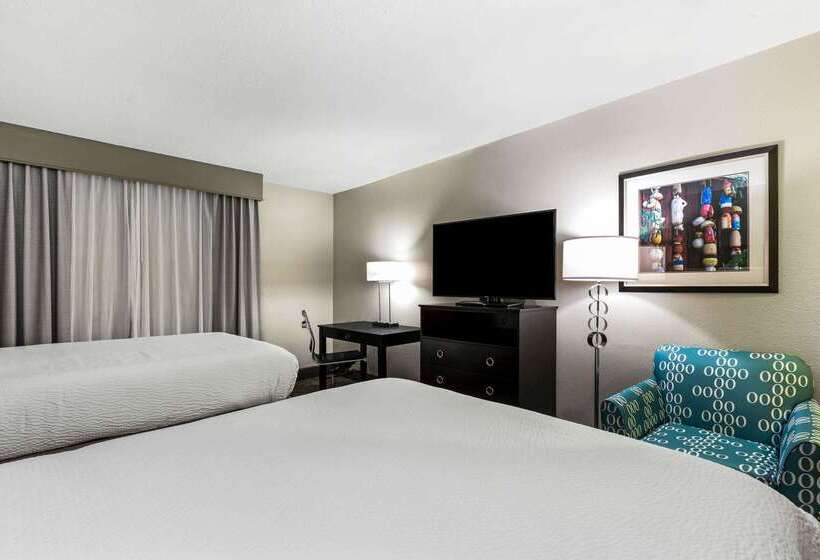 هتل La Quinta By Wyndham San Diego Mission Bay