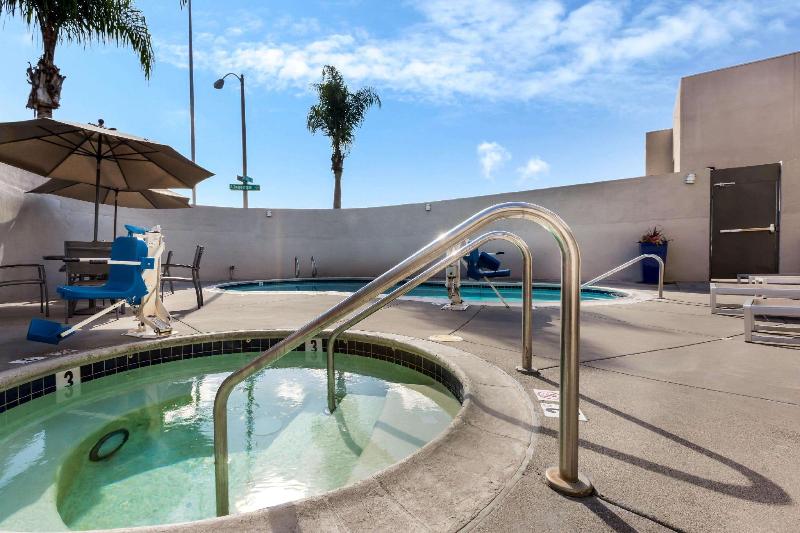 هتل La Quinta By Wyndham San Diego Mission Bay