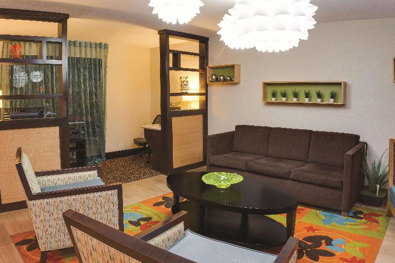 هتل La Quinta By Wyndham San Diego Mission Bay